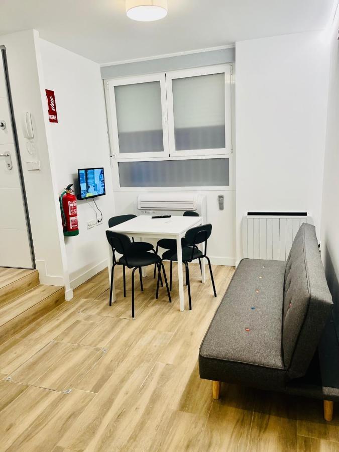 Bernabeu/ C.Universitaria Apartments Madrid Exterior foto